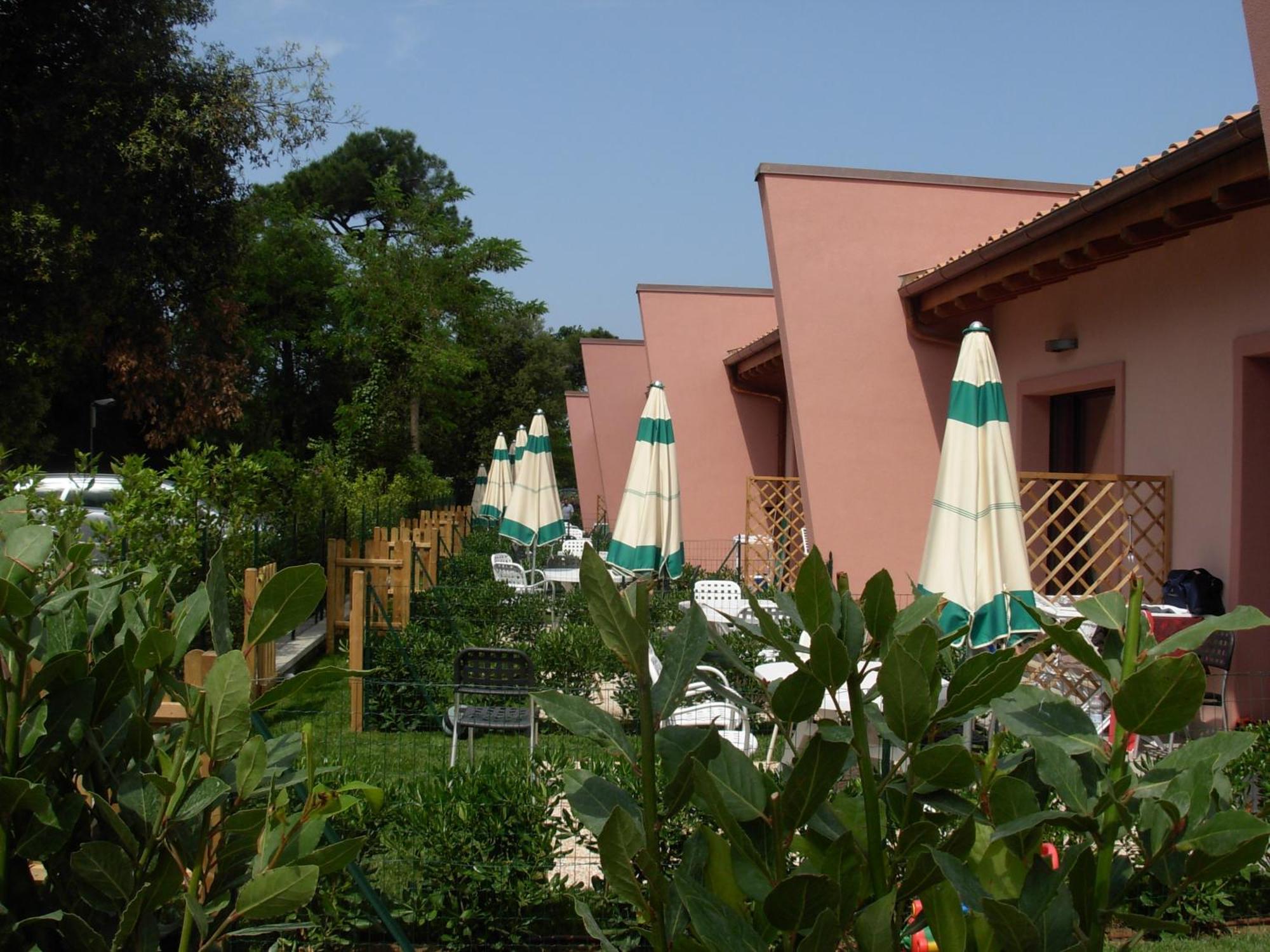 Miramare Resort Tirrenia Zewnętrze zdjęcie
